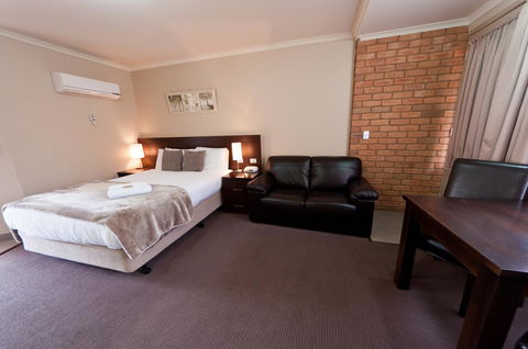 National Hotel Complex Bendigo - Adwords Guide 11
