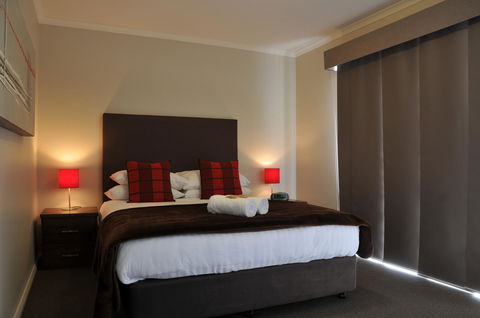 National Hotel Complex Bendigo - Adwords Guide 23