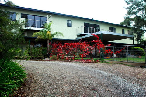 Deville At Healesville - Adwords Guide 10