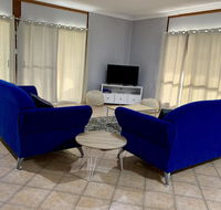 Bees Place - 3 bedroom home on 10 acres of land with distant ocean views - Adwords Guide