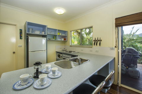 Manyana, 3 Opalia Court - Adwords Guide 3