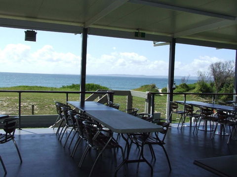 Enjoy The Sea Breezes From The Balcony - Boyd St, Woorim - Adwords Guide 1