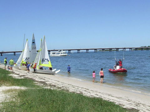 Fishing And Swimming At Your Doorstep - Sylvan Beach Esp, Bellara - Adwords Guide 8