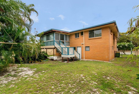 Short Stroll To Surf Beach - North Street, Woorim - Adwords Guide 16