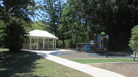 9 Butler Street At Picnic Bay - Adwords Guide 1