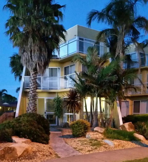 Abel Tasman On Esplanade - Adwords Guide 3