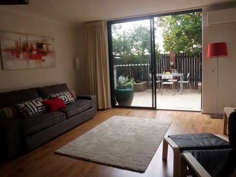 Barker Road - Adwords Guide 1