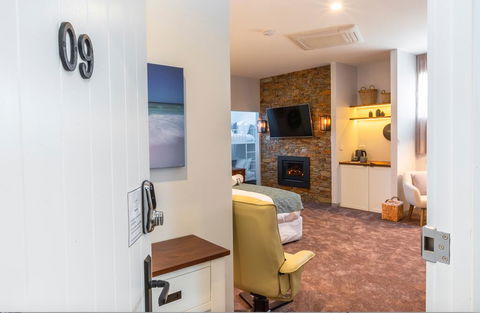 Bay Of Fires Apartments - Adwords Guide 0