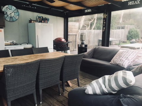 Beach House Getaway 1 - Adwords Guide 2