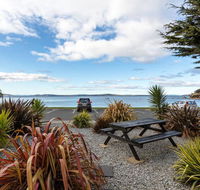 Beachfront Apartment Blackmans Bay - Adwords Guide