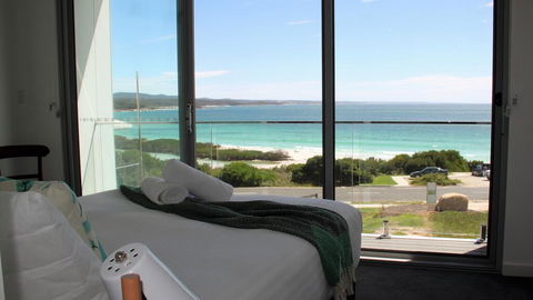 BEACHHOUSE BINALONG Luxury Waterfront Holiday House At Bay Of Fires - Adwords Guide 3