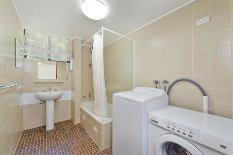 Beachpark 33 58 Pacific Drive - Adwords Guide 2