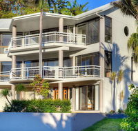 BEACHSIDE MANOR - walk to the beach - Adwords Guide