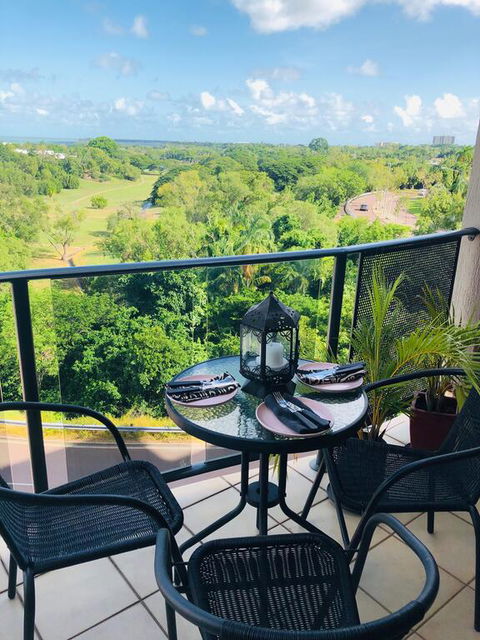 Beautiful Spacious City Apartment With Views Out To The Arafura Sea - Adwords Guide 3