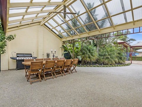 BEL MIREN - DUSTY MILLER - Adwords Guide 3