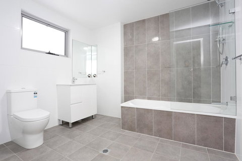 Brand New Family Friendly Apartment For 7 - Adwords Guide 0