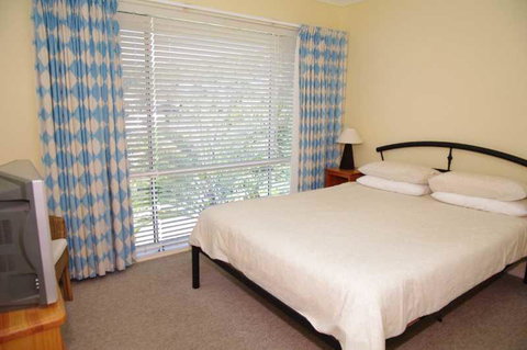 Breakers 1, 13 East Street - Adwords Guide 2