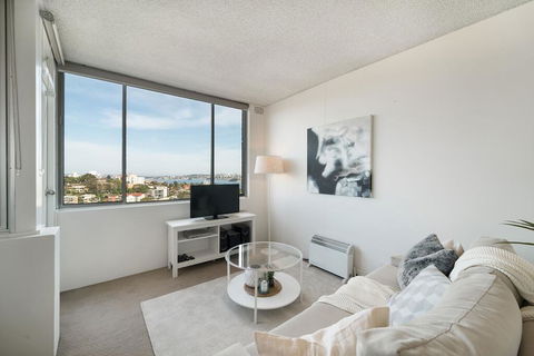 Bright And Sunny Studio Apartment - Adwords Guide 1