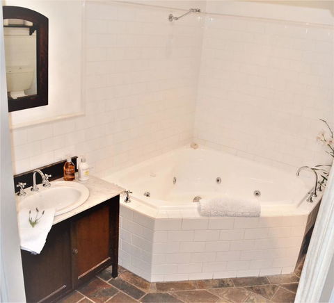 Bindley House B&B Cottage - Adwords Guide 1