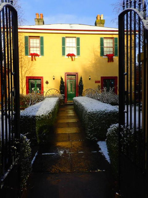 Blakes Manor Self Contained Heritage Accommodation - Adwords Guide 3