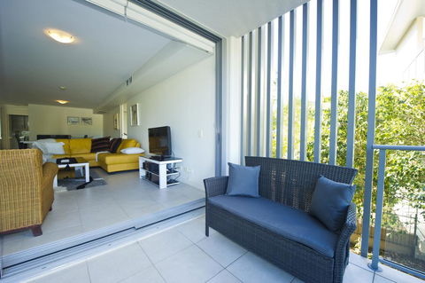 Blue On Blue Apartment 921 - Adwords Guide 3