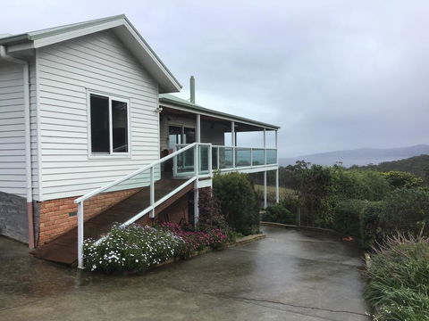 Bruny Sunset Beach GateAway - Adwords Guide 0