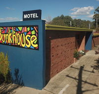 Bunkhouse Motel - Adwords Guide