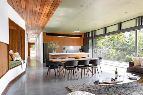 Byron Beach Retreats - Adwords Guide 2