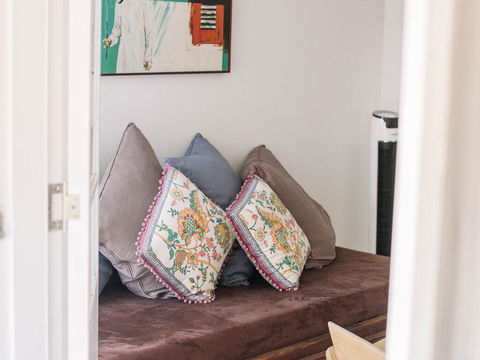 Byron Garden Retreat - Adwords Guide 1