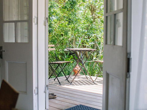 Byron Garden Retreat - Adwords Guide 3