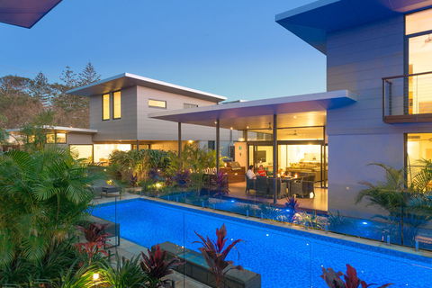 Byron Luxury Beach Houses - Adwords Guide 2
