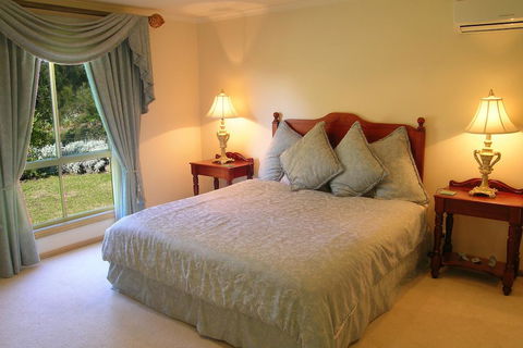Carolynnes Cottages - Adwords Guide 1