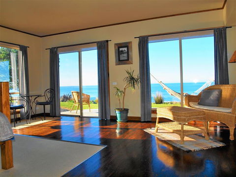 Castaways Apollo Bay - Adwords Guide 0