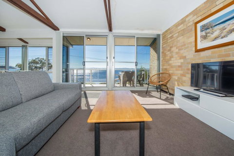 Castaways Unit 8 - Shoal Bay - Adwords Guide 3