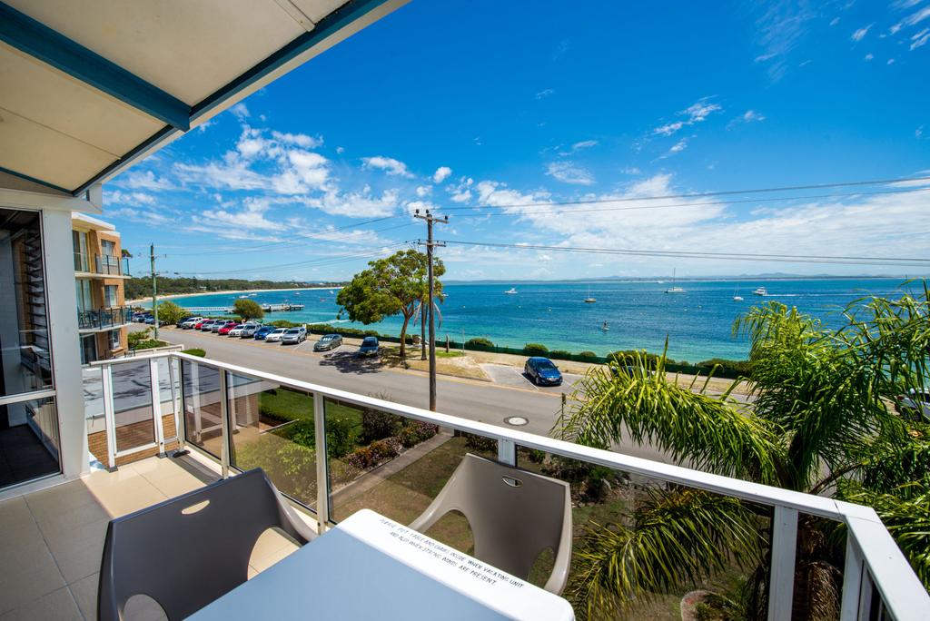 Castaways Unit 8 - Shoal Bay Shoal Bay