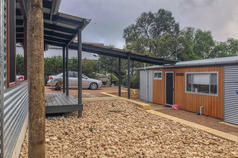 CDC-625 Beach House Incl.rear 2BR Studio - Adwords Guide 1
