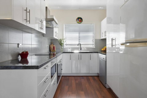 Cheero Cottage - Adwords Guide 1