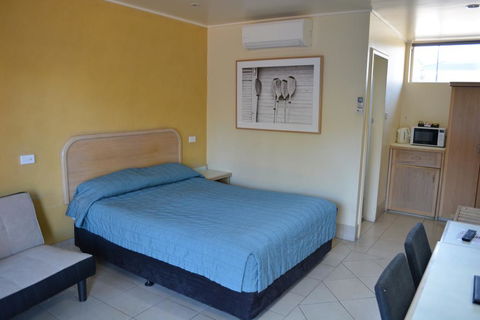 Chelsea Motor Inn - Adwords Guide 0