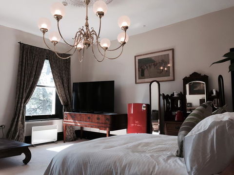 Claremont House - Adwords Guide 2