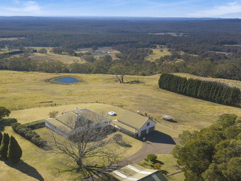 Cloudhill - Magnificent Rural Views To Sydney - Adwords Guide 0