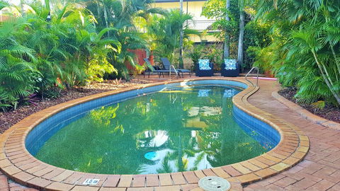 Coconut Grove Holiday Apartments - Adwords Guide 0