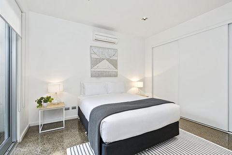 Cogens Two Bedroom Townhouse - Adwords Guide 1
