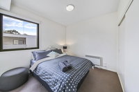 Comfy 2BR Suite Near Flemington Races FREE Parking