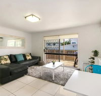 Contemporary 2 Bedroom Beachfront Apartment - Adwords Guide