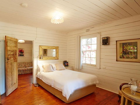 Corynnia Station - Adwords Guide 1