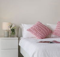 Cosy 3BR Penthouse close to Westfield and Train - Adwords Guide