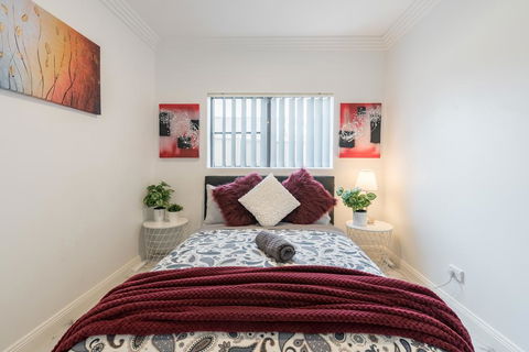 Cozy Duplex Home 3 Bdrms 1 Bath Sleeps 6 - Adwords Guide 0