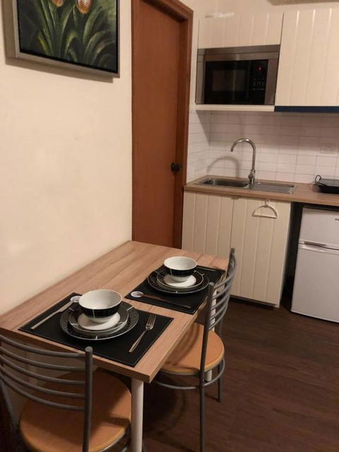 CozyStudioUnit In BeverlyHills (Train Accessible) - Adwords Guide 3