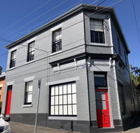 Cromwell Apartment - 3 Red Doors Battery Point - Adwords Guide