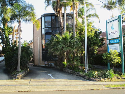Cronulla Motor Inn - Adwords Guide 0